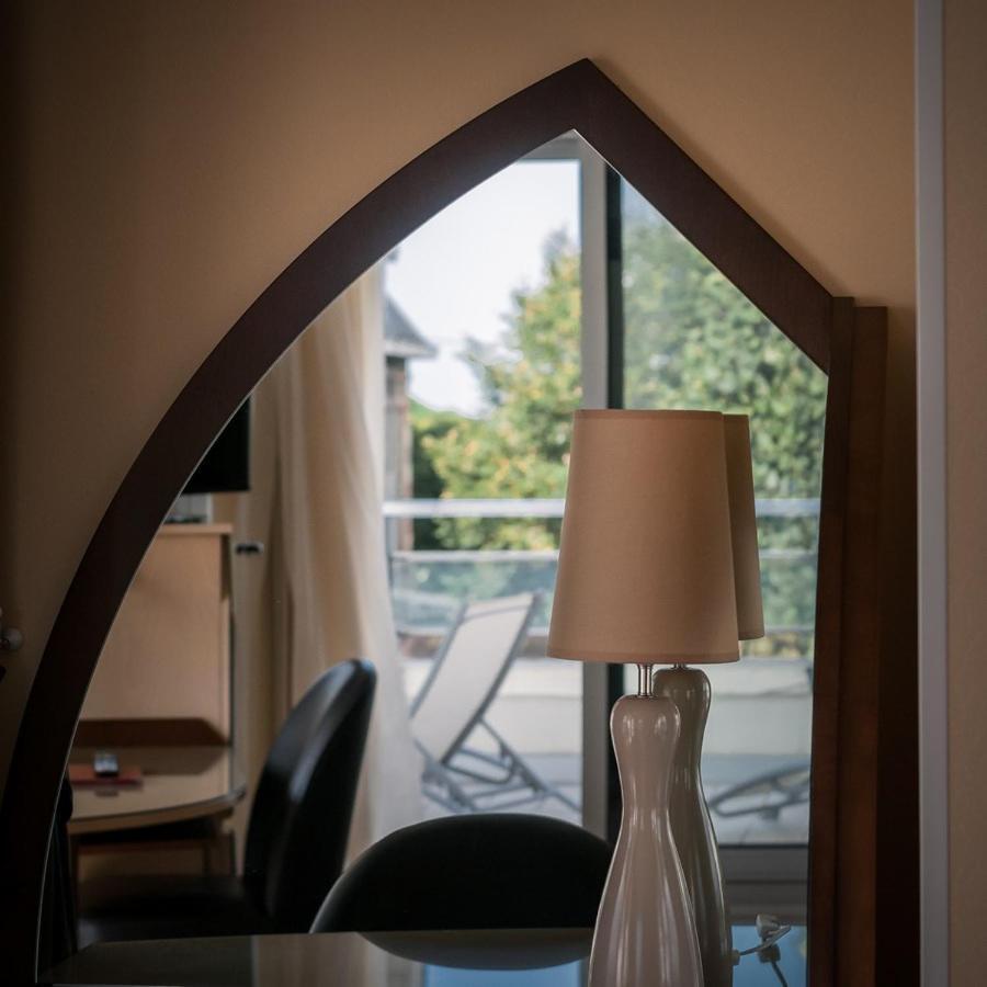 Le Crystal Dinard Plage Екстер'єр фото