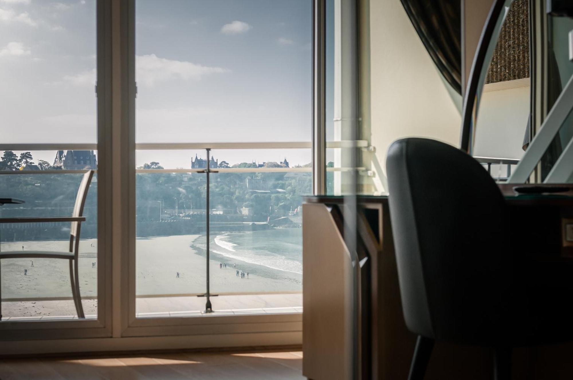 Le Crystal Dinard Plage Екстер'єр фото